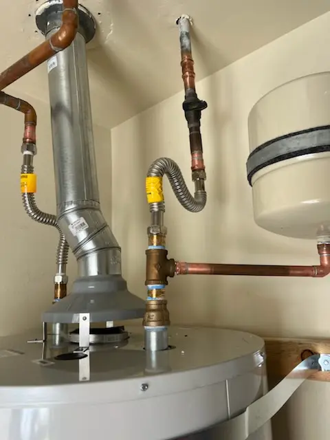 Water heater installation and plumbing repair in Roma